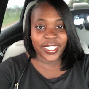 Meet your Posher, Janay